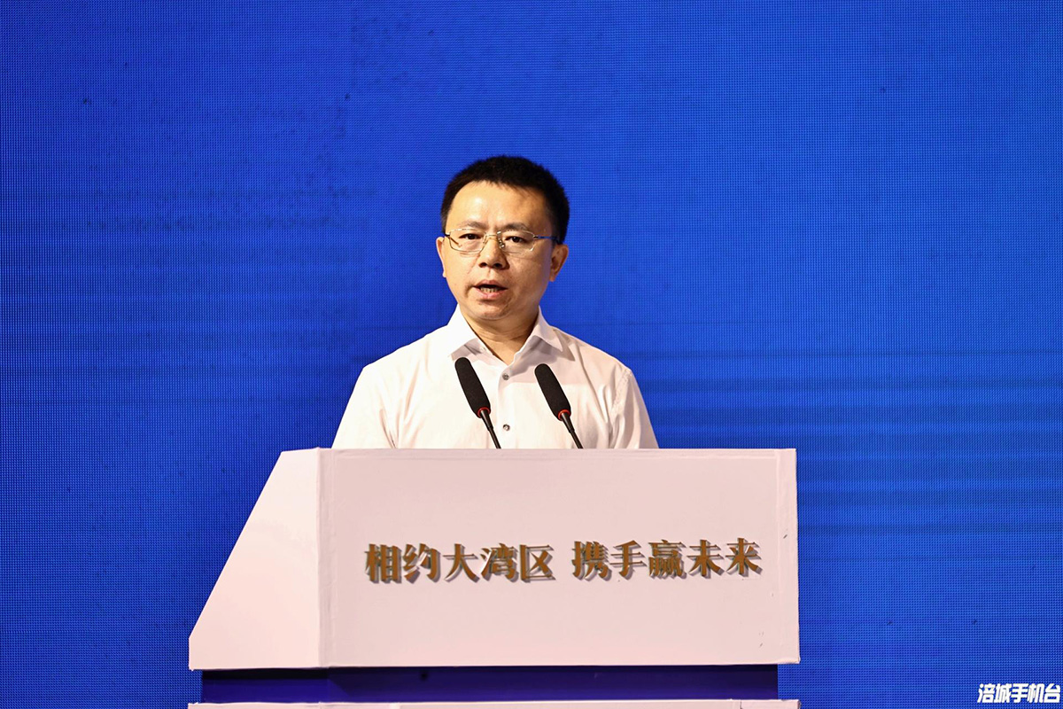 “涪聚三江、城纳四海” 涪城荟粤港澳大湾区招商联盟盟主宣誓 