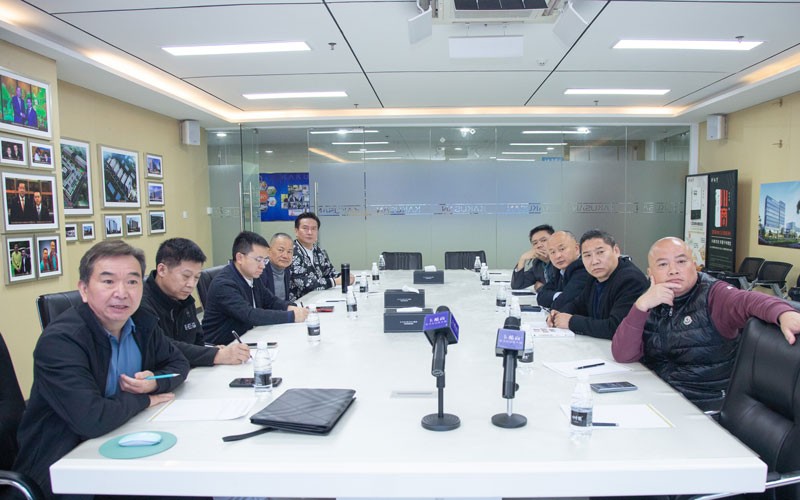 绵商返乡双创产业园项目推进会在深圳举行